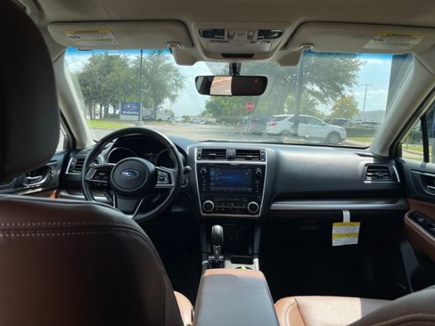 Used 2019 Subaru Outback 2.5i Touring image 13