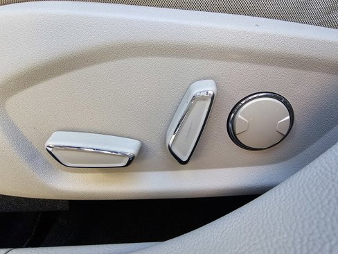 Used 2017 Ford Fusion SE image 20