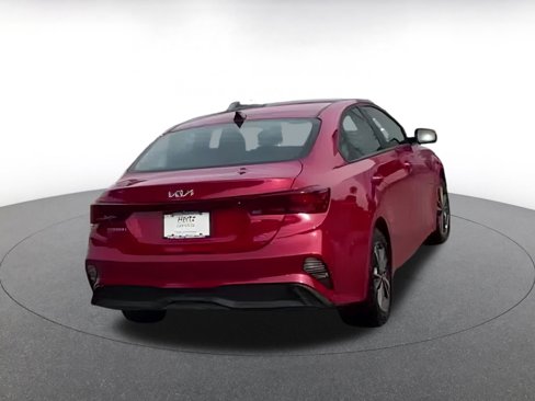 Used 2024 Kia Forte LXS image 7