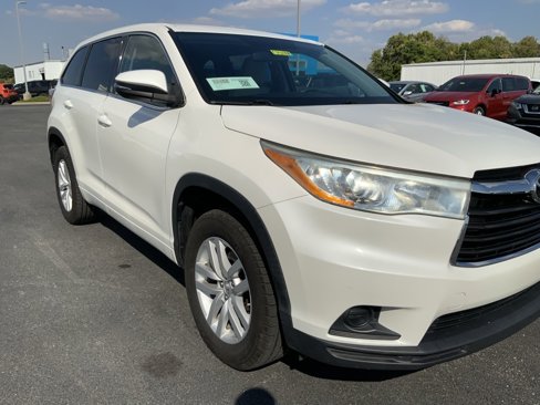 Used 2014 Toyota Highlander LE image 14