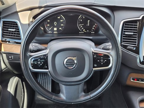 Used 2017 Volvo XC90 T6 Inscription w/ Vision Package image 9