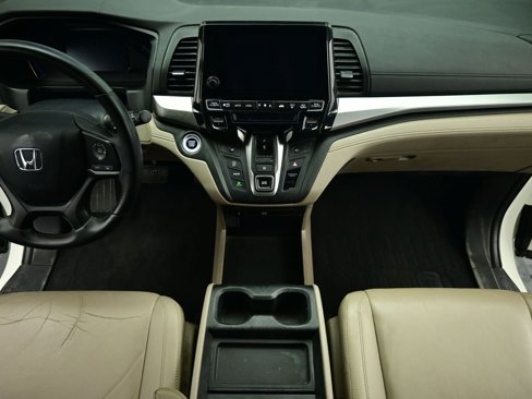 Used 2018 Honda Odyssey Touring image 9