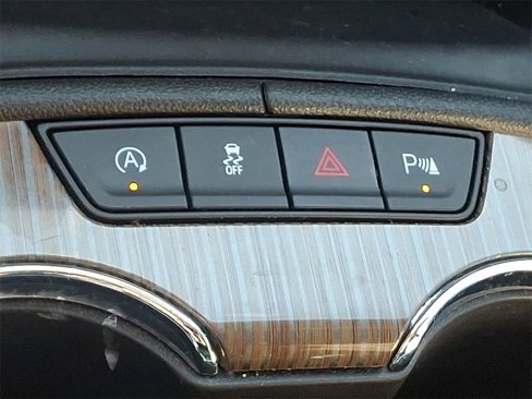 Used 2021 GMC Acadia SLE w/ Driver Convenience Package image 25