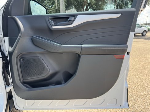 Certified 2022 Ford Escape S image 33