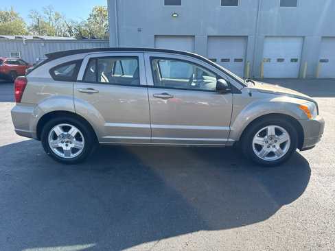 Used 2009 Dodge Caliber SXT image 2