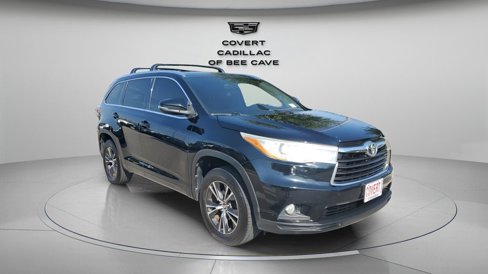 Used 2016 Toyota Highlander XLE image 1