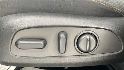 Used 2018 Chevrolet Equinox LT image 35