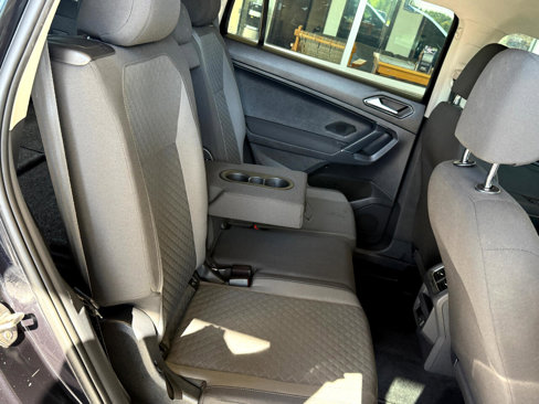 Used 2018 Volkswagen Tiguan S image 18