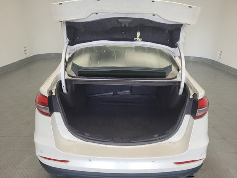 Used 2020 Ford Fusion SE image 29