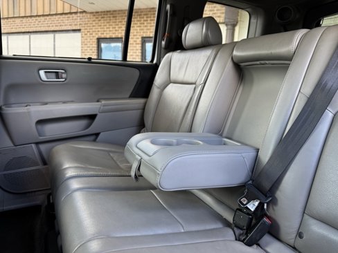 Used 2011 Honda Pilot Touring image 30