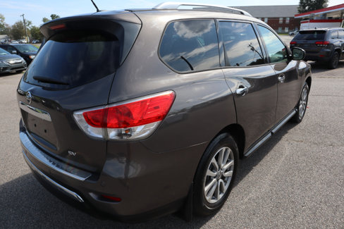 Used 2015 Nissan Pathfinder SV w/ Cargo Package image 7