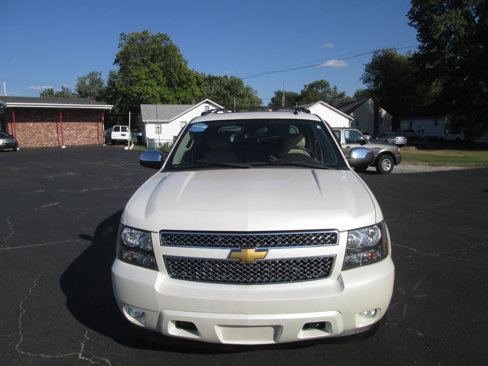 Used 2013 Chevrolet Avalanche LTZ image 12