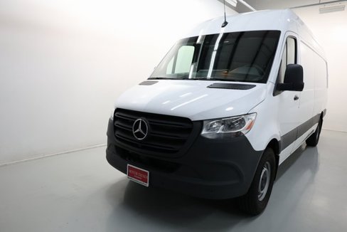 Used 2024 Mercedes-Benz Sprinter 2500 image 45