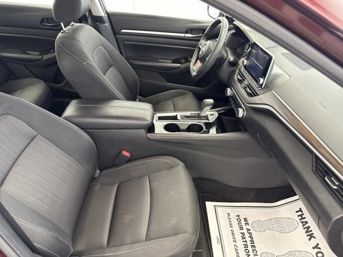 Used 2023 Nissan Altima 2.5 SV image 12