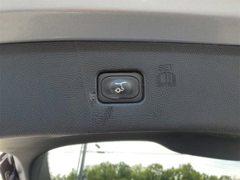 Certified 2022 Ford Edge Titanium image 9