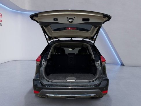 Used 2019 Nissan Rogue SV w/ Premium Package image 19