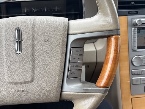 Used 2009 Lincoln Navigator 4WD image 20