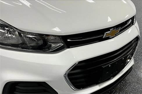 Used 2018 Chevrolet Trax LS image 27
