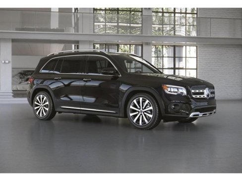 Certified 2022 Mercedes-Benz GLB 250 w/ Premium Package Lite image 13