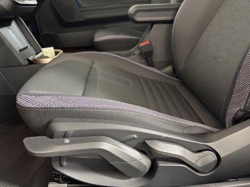 New 2025 MINI Cooper 2-Door Hardtop image 24