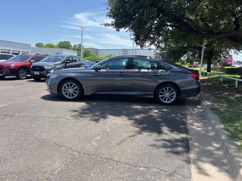 Used 2022 Honda Accord LX image 4