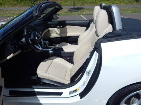 Used 2016 BMW Z4 sDrive28i image 16