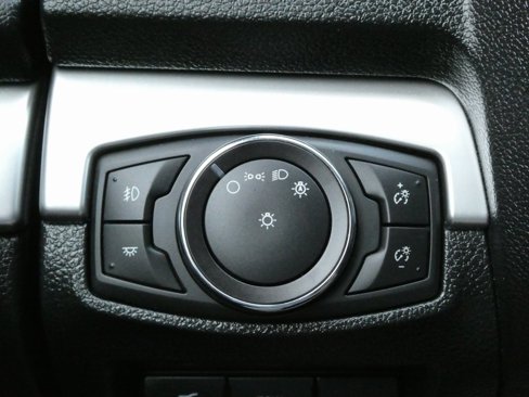Used 2017 Ford Explorer XLT w/ Equipment Group 202A image 15