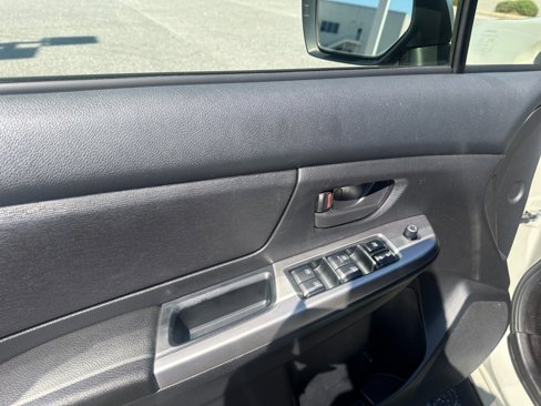 Used 2015 Subaru Crosstrek 2.0i image 36