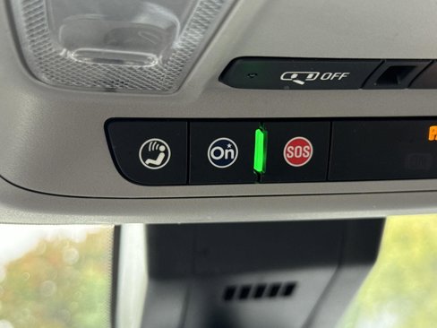 Used 2024 Chevrolet Equinox LT image 18