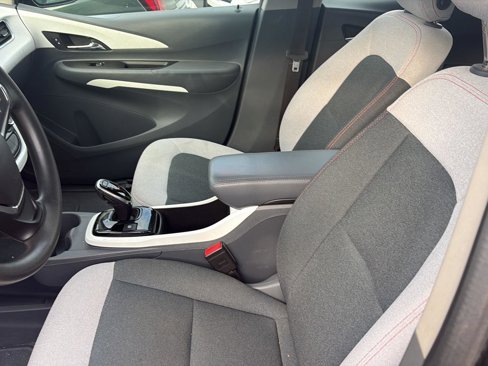 Used 2018 Chevrolet Bolt LT image 8