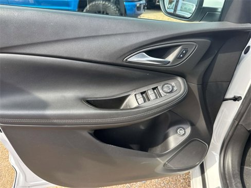 Used 2022 Buick Encore GX Select w/ Sport Touring Package image 24