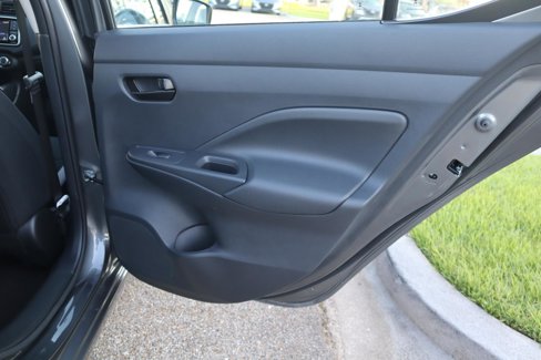 Used 2025 Nissan Versa S w/ Trunk Package image 31
