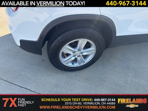 Certified 2022 Chevrolet Trax LT w/ LT Convenience Package image 42