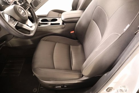 Used 2024 Nissan Altima 2.5 SV image 10