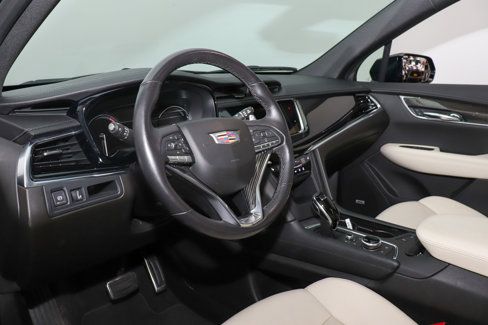 Used 2022 Cadillac XT6 Sport image 12