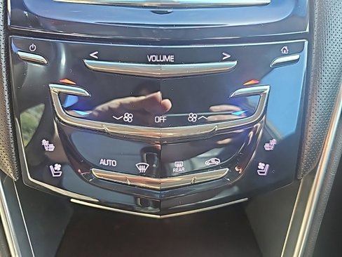Used 2016 Cadillac XTS Luxury image 32
