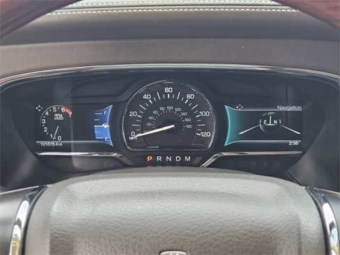 Used 2016 Lincoln Navigator Reserve image 16
