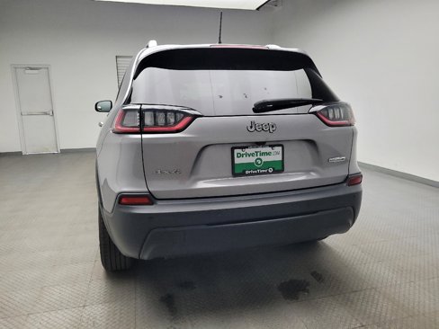 Used 2019 Jeep Cherokee Latitude Plus w/ Cold Weather Group image 6
