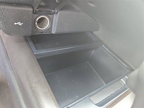 Used 2023 Toyota Camry SE image 21