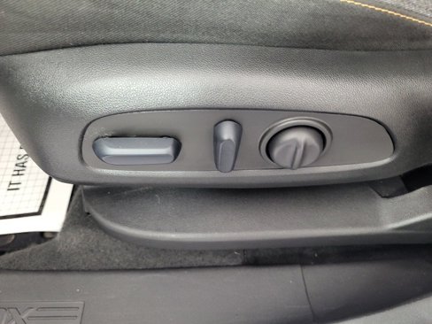 Used 2024 Chevrolet Equinox LT image 18