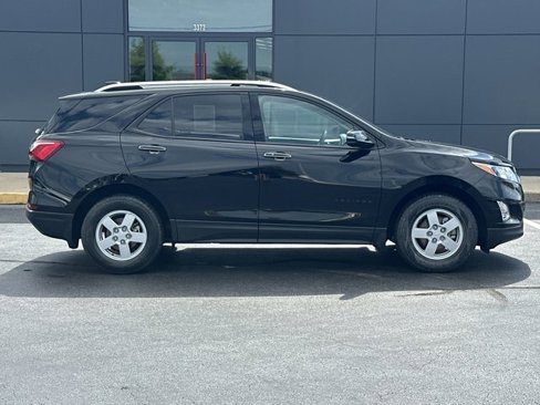 Used 2021 Chevrolet Equinox Premier w/ Redline Edition image 2