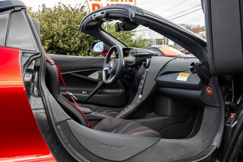 New 2025 McLaren 750S Spider image 58