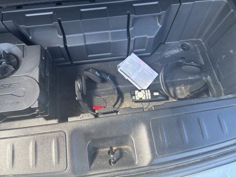 Used 2016 Nissan Pathfinder Platinum w/ Family Entertainment Package image 6