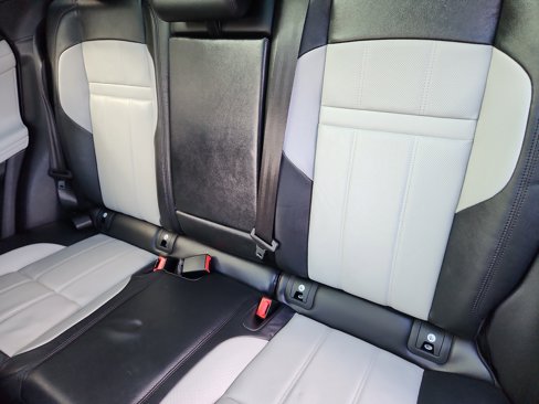 Used 2022 Land Rover Range Rover Evoque R-Dynamic S image 26