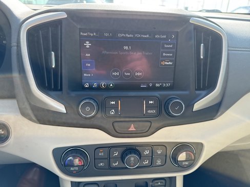 Used 2020 GMC Terrain Denali w/ Denali Premium Package image 9