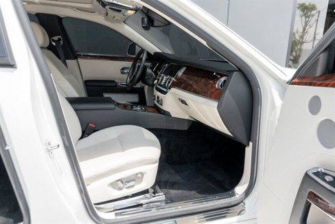 Used 2012 Rolls-Royce Ghost image 15