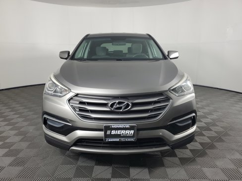 Used 2017 Hyundai Santa Fe Sport image 9
