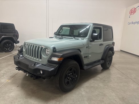 Used 2023 Jeep Wrangler Sport image 2