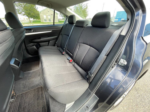Used 2010 Subaru Legacy 2.5i image 16