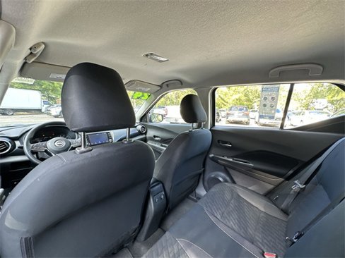 Used 2024 Nissan Kicks SV image 24